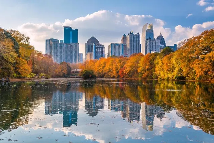 Framed Print : Atlanta, Georgia, USA Piedmont Park skyline in autumn on Lake meer Framed Print : Atlanta, Georgia, USA Piedmont Park skyline in autumn on Lake meer