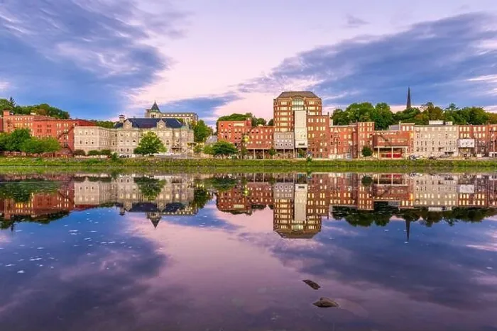 Framed Print : Augusta, Maine, USA skyline on the Kennebec River at twilight Framed Print : Augusta, Maine, USA skyline on the Kennebec River at twilight