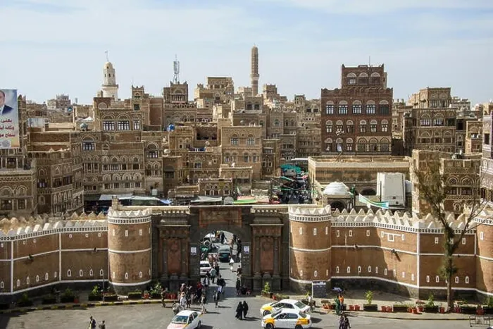 Framed Print : Bab al Yemen and the Old Town, UNESCO World Heritage Site, Sanaa, Yemen, Middle East Framed Print : Bab al Yemen and the Old Town, UNESCO World Heritage Site, Sanaa, Yemen, Middle East