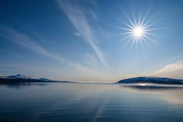 Framed Print : Backlight in the waters around Axel Heiberg island, Nunavut, Canadian Arctic, Canada, North America Framed Print : Backlight in the waters around Axel Heiberg island, Nunavut, Canadian Arctic, Canada, North America