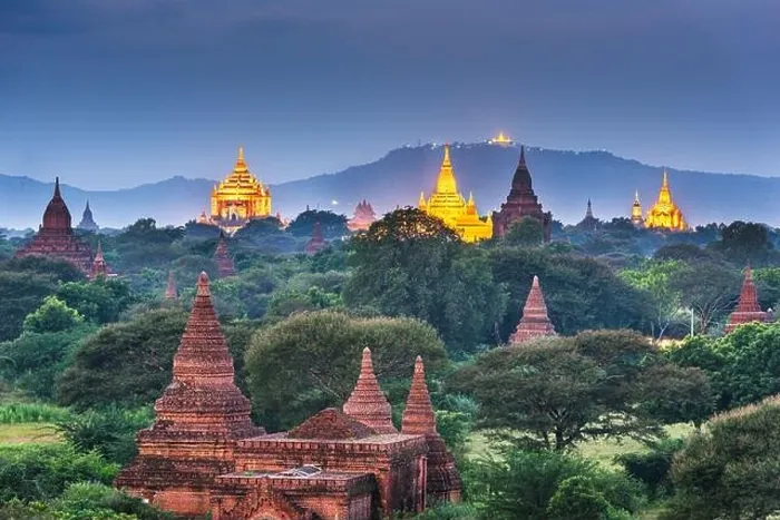 Framed Print : Bagan, Myanmar temples in the Archaeological Zone at dusk