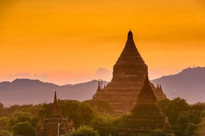 Framed Print : Bagan, Myanmar temples in the Archaeological Zone at dusk Framed Print : Bagan, Myanmar temples in the Archaeological Zone at dusk
