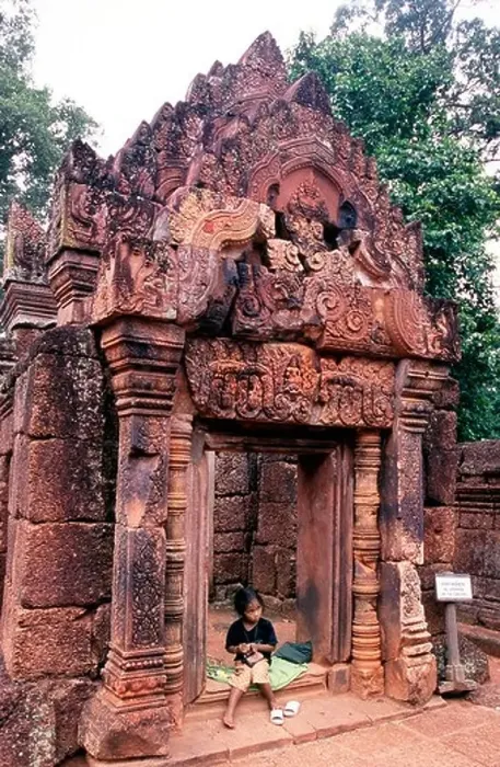 Framed Print : Banteay Srei temple and little girl Framed Print : Banteay Srei temple and little girl