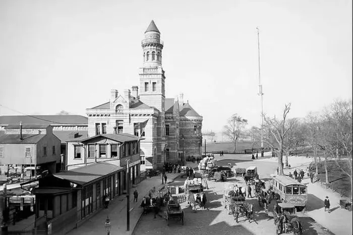 Framed Print : Barge Office Immigrant processing centre, Manhattan, New York City 1900 Framed Print : Barge Office Immigrant processing centre, Manhattan, New York City 1900
