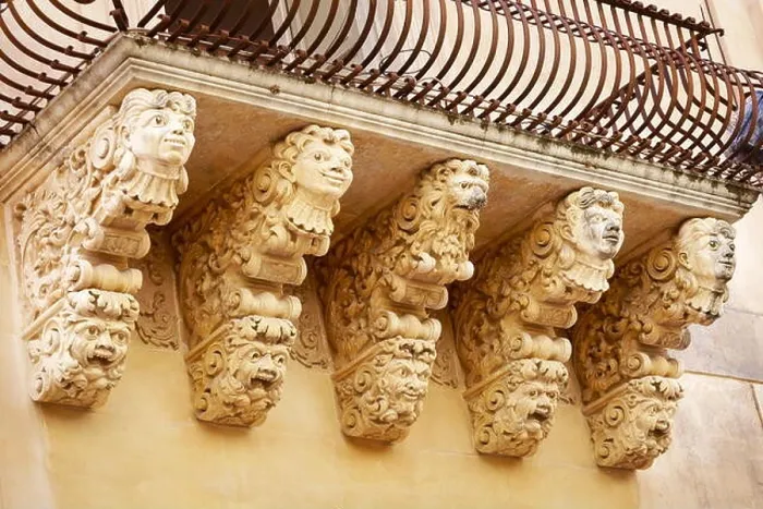 Framed Print : Baroque details of balcony at the Palazzo Villadorata (Palazzo Nicolaci), Noto old town, Sicily, Italy UNESCO