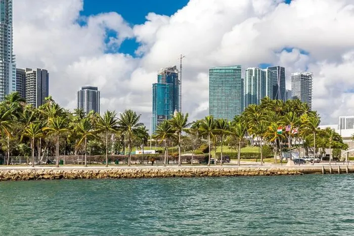Framed Print : Bayfront Park with Skyline, Miamarina