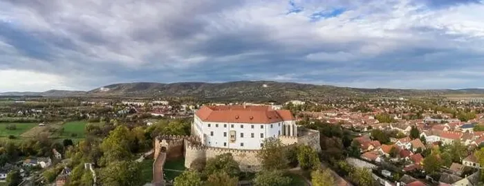 Framed Print : Beautiful castle in Siklos hungary Framed Print : Beautiful castle in Siklos hungary