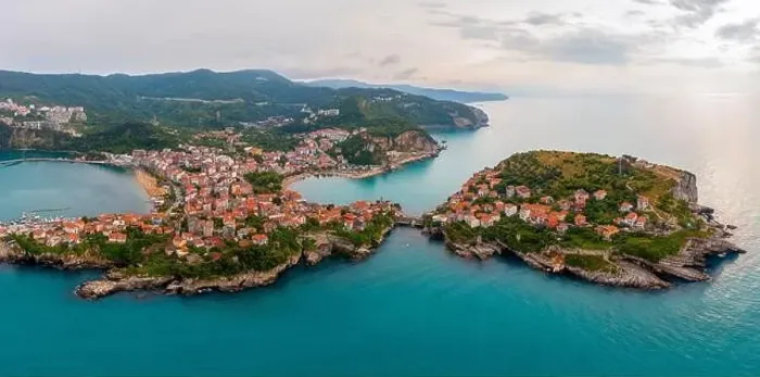 Framed Print : Beautiful cityscape on the mountains over Black-sea, Amasra. Amasra traditional Turkish architecture Framed Print : Beautiful cityscape on the mountains over Black-sea, Amasra. Amasra traditional Turkish architecture