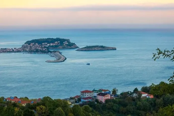 Framed Print : Beautiful cityscape on the mountains over Black-sea, Amasra. Amasra traditional Turkish architecture Framed Print : Beautiful cityscape on the mountains over Black-sea, Amasra. Amasra traditional Turkish architecture