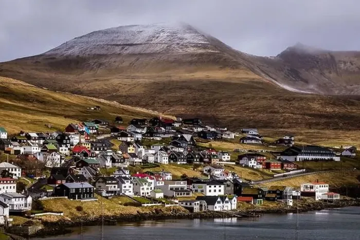 Framed Print : Beautiful country houses of Sandavagur village in Faroe Islands