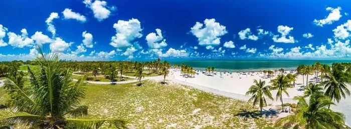 Framed Print : Beautiful Crandon Park beach in Key Biscayne in Miami, USA Framed Print : Beautiful Crandon Park beach in Key Biscayne in Miami, USA