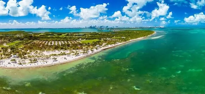 Framed Print : Beautiful Crandon Park beach in Key Biscayne in Miami, USA Framed Print : Beautiful Crandon Park beach in Key Biscayne in Miami, USA