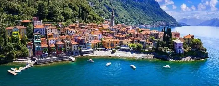 Framed Print : One of the most beautiful lakes of Italy - Lago di Como Framed Print : One of the most beautiful lakes of Italy - Lago di Como