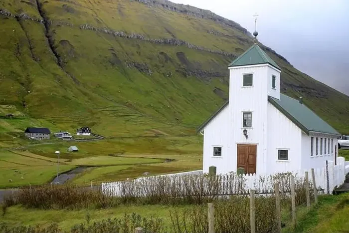 Framed Print : The beautiful landscape of Elduvik in the Faroe islands