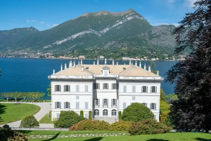 Framed Print : Beautiful landscape view of garden in Bellagio - Como lake in Italy Framed Print : Beautiful landscape view of garden in Bellagio - Como lake in Italy