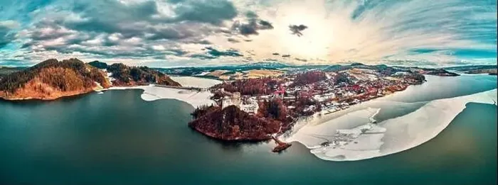 Framed Print : Beautiful panoramic aerial drone view to the Niedzica Castle also known as Dunajec Castle Framed Print : Beautiful panoramic aerial drone view to the Niedzica Castle also known as Dunajec Castle