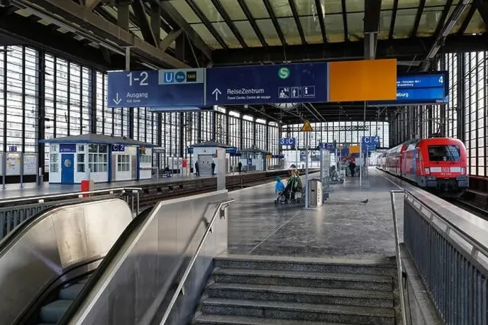 Framed Print : Berlin, Germany, the platform at the Zoo train station