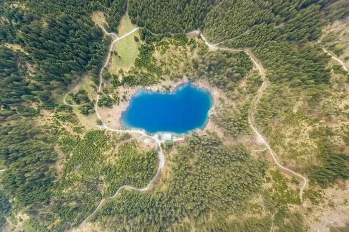 Framed Print : top bird eye view to lake Frauensee surrounded by forest trees at Austria in spring Framed Print : top bird eye view to lake Frauensee surrounded by forest trees at Austria in spring