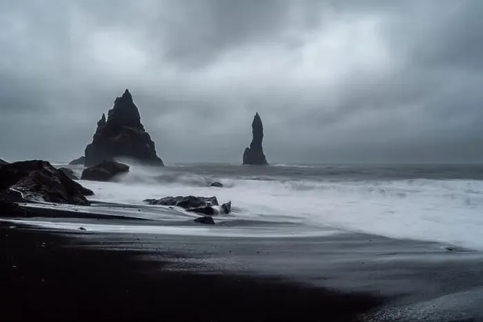 Framed Print : Black Sand Beach in Iceland. White waves crash onto the inky Icelandic shore Framed Print : Black Sand Beach in Iceland. White waves crash onto the inky Icelandic shore