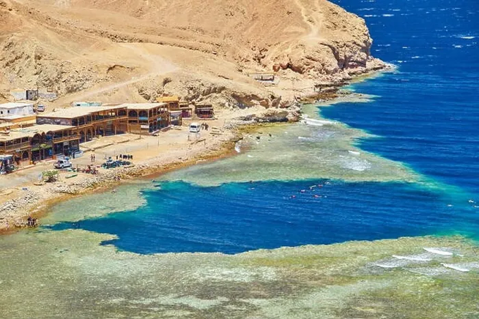 Framed Print : Blue Hole, Dahab, Red Sea, Egypt Framed Print : Blue Hole, Dahab, Red Sea, Egypt