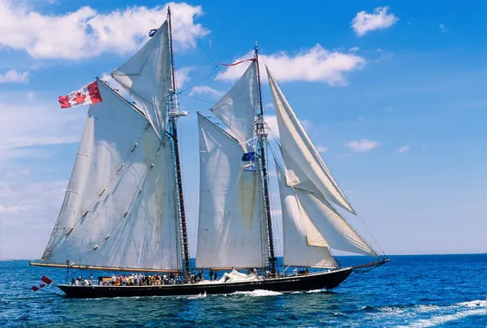 Framed Print : The Bluenose sailing in Halifax Harbour, Nova Scotia, Canada Framed Print : The Bluenose sailing in Halifax Harbour, Nova Scotia, Canada