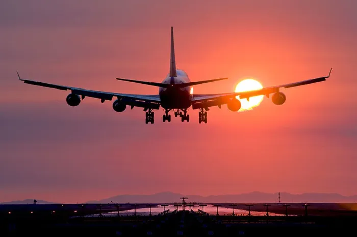 Framed Print : Boeing 747 landing at sunset, Vancouver International Airport. Vancouver British Columbia, Canada Framed Print : Boeing 747 landing at sunset, Vancouver International Airport. Vancouver British Columbia, Canada