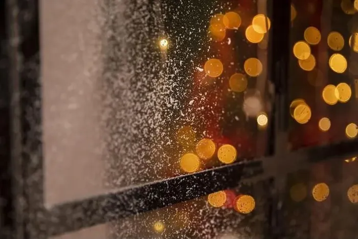 Framed Print : Bokeh effect on window with snow Framed Print : Bokeh effect on window with snow