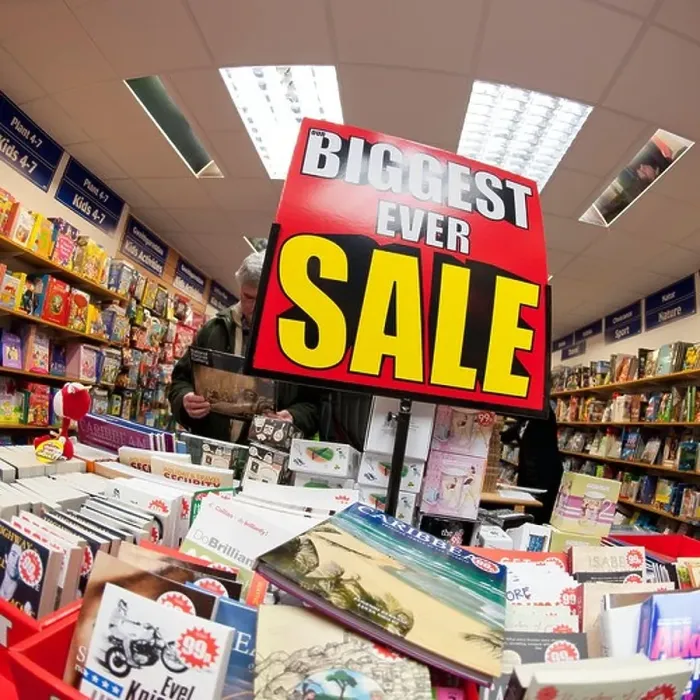 Framed Print : Book sale at a branch of The Works, discount bookshop, UK Framed Print : Book sale at a branch of The Works, discount bookshop, UK