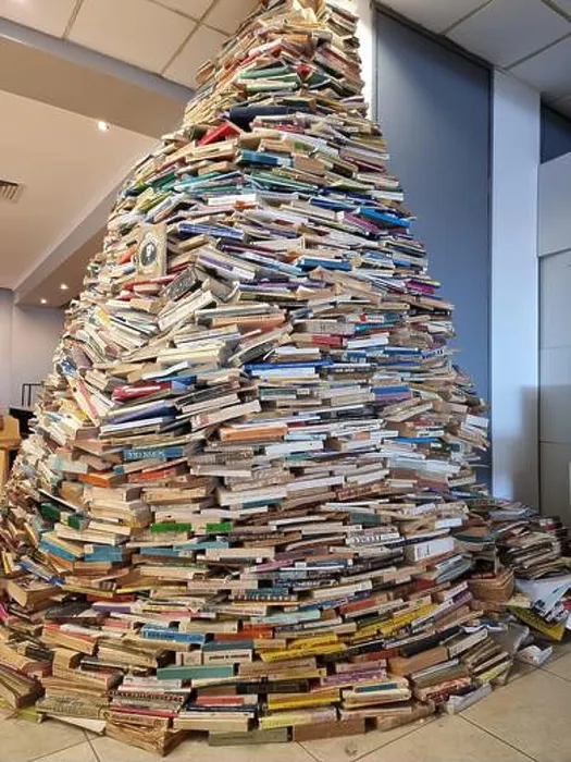 Framed Print : Many books, Mountain of books, many books, pile of books, a lot of books Framed Print : Many books, Mountain of books, many books, pile of books, a lot of books