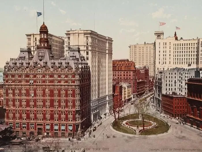 Framed Print : Bowling Green and Lower Broadway, New York City 1900 Framed Print : Bowling Green and Lower Broadway, New York City 1900