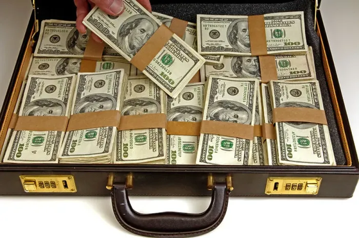 Framed Print : briefcase full of 100 dollar bills US Framed Print : briefcase full of 100 dollar bills US