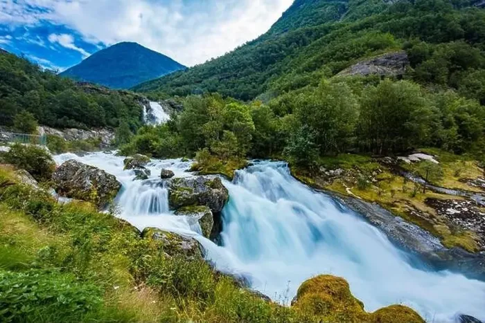 Framed Print : Briksdalsbreen is a glacier arm of Jostedalsbreen, and a lake, Briksdalsbre, Norway Framed Print : Briksdalsbreen is a glacier arm of Jostedalsbreen, and a lake, Briksdalsbre, Norway