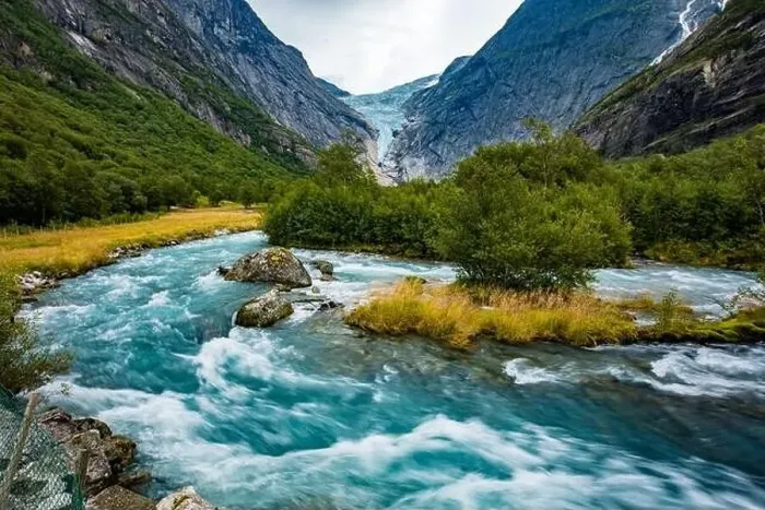 Framed Print : Briksdalsbreen is a glacier arm of Jostedalsbreen, and a lake, Briksdalsbre, Norway Framed Print : Briksdalsbreen is a glacier arm of Jostedalsbreen, and a lake, Briksdalsbre, Norway