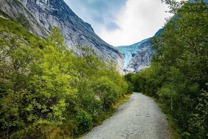 Framed Print : Briksdalsbreen is a glacier arm of Jostedalsbreen, and a lake, Briksdalsbre, Norway Framed Print : Briksdalsbreen is a glacier arm of Jostedalsbreen, and a lake, Briksdalsbre, Norway