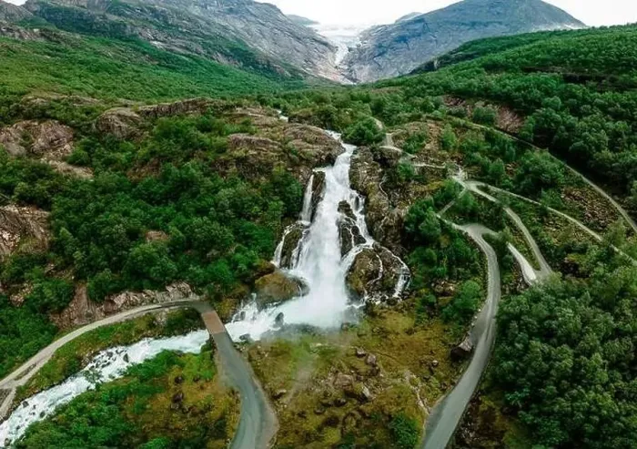 Framed Print : Briksdalsbreen is a glacier arm of Jostedalsbreen, and a lake, Briksdalsbre, Norway Framed Print : Briksdalsbreen is a glacier arm of Jostedalsbreen, and a lake, Briksdalsbre, Norway