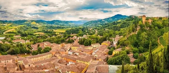 Framed Print : Brisighella, Ravenna, Emilia-Romagna Framed Print : Brisighella, Ravenna, Emilia-Romagna