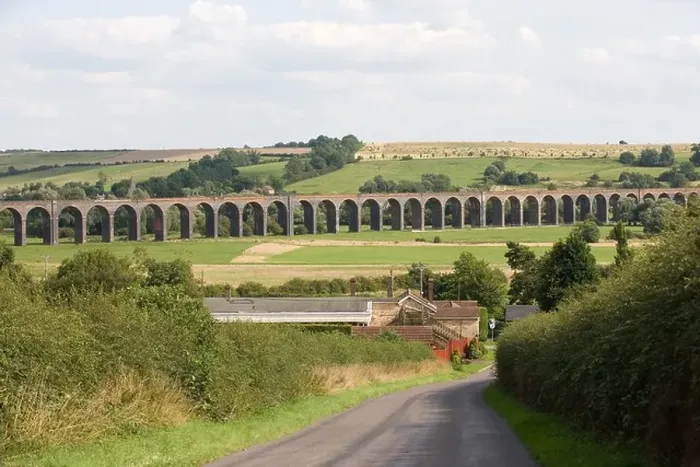 Framed Print : Britain's longest Railway Viaduct at Harringworth which crosses the welland valley between Rutland & Northamptonshire Framed Print : Britain's longest Railway Viaduct at Harringworth which crosses the welland valley between Rutland & Northamptonshire