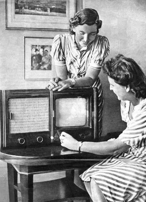 Framed Print : broadcast, television, women with television set