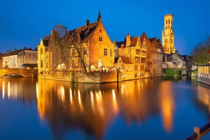 Framed Print : Bruges, Belgium night scene on the Rozenhoedkaai River Framed Print : Bruges, Belgium night scene on the Rozenhoedkaai River