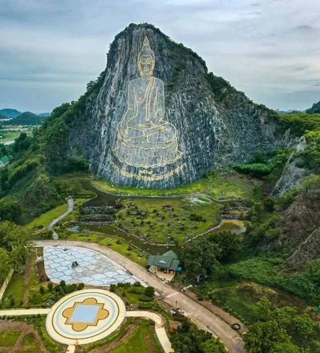 Framed Print : Buddha Mountain in Pattaya, Chonburi, Thailand