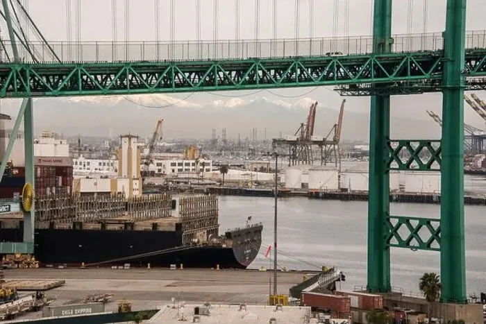 Framed Print : The busiest container port in North America Framed Print : The busiest container port in North America