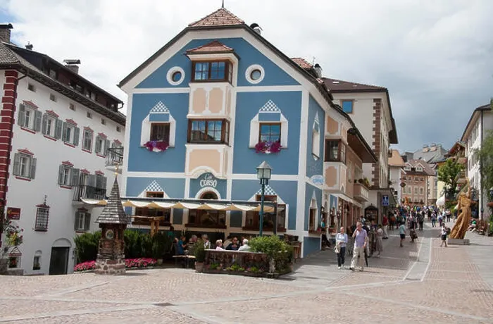 Framed Print : Café Corso junction of Strada Rezia and Piazza Sant Antonio Ortisei Val Gardena Dolomites South Tyrol Italy Framed Print : Café Corso junction of Strada Rezia and Piazza Sant Antonio Ortisei Val Gardena Dolomites South Tyrol Italy