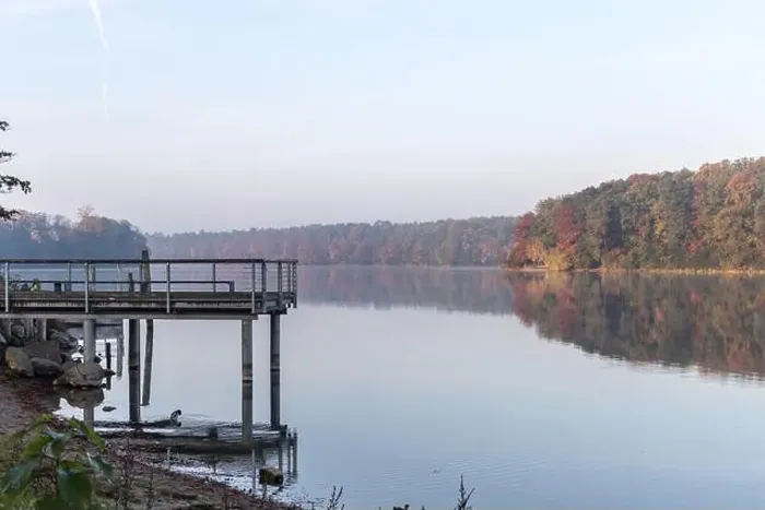 Framed Print : Calm autumn morning at Straussee lake Framed Print : Calm autumn morning at Straussee lake