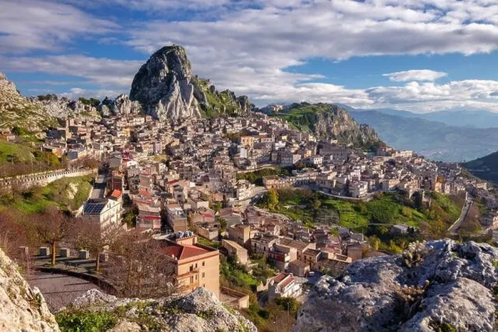 Framed Print : Caltabellotta, Sicily, Italy. Aerial cityscape image if historic town Caltabellotta in Sicily at sunrise Framed Print : Caltabellotta, Sicily, Italy. Aerial cityscape image if historic town Caltabellotta in Sicily at sunrise