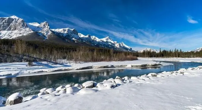 Framed Print : Canadian Rockies beautiful scenery in winter Framed Print : Canadian Rockies beautiful scenery in winter