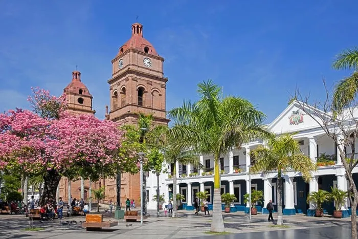 Framed Print : Cathedral Basilica of St. Lawrence / Catedral Metropolitana Basílica de San on the Plaza 24 de Septiembre in Santa Cruz, Andrés Ibáñez, Bolivia Framed Print : Cathedral Basilica of St. Lawrence / Catedral Metropolitana Basílica de San on the Plaza 24 de Septiembre in Santa Cruz, Andrés Ibáñez, Bolivia