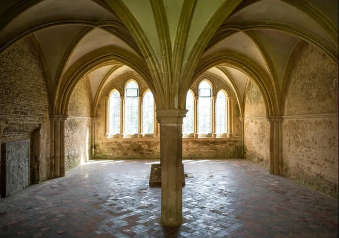 Framed Print : The Chapter House, Lacock Abbey, Lacock, Wiltshire, England Framed Print : The Chapter House, Lacock Abbey, Lacock, Wiltshire, England