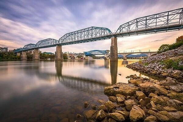 Chattanooga, Tennessee, USA river and bridge at dusk