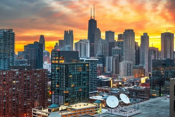 Framed Print : Chicago, Illinois, USA downtown roooftop skyline at dawn Framed Print : Chicago, Illinois, USA downtown roooftop skyline at dawn