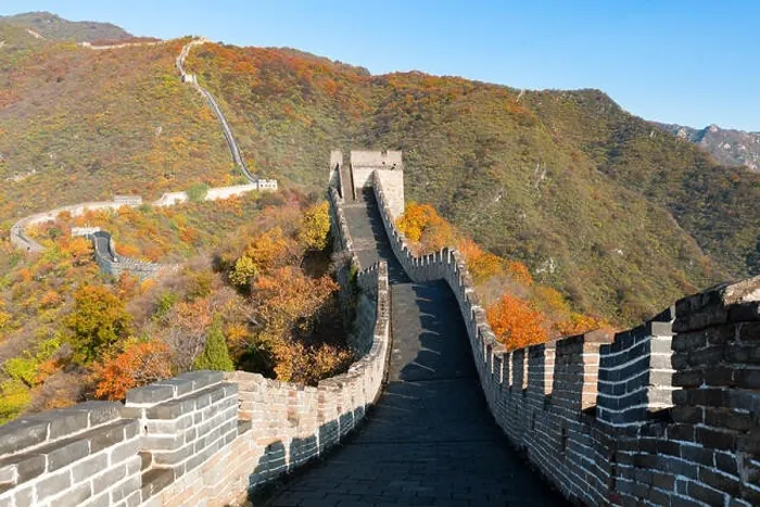 Framed Print : China The great wall distant view compressed towers and wall segments autumn season in mountains near Beijing ancient chinese fortification military l Framed Print : China The great wall distant view compressed towers and wall segments autumn season in mountains near Beijing ancient chinese fortification military l